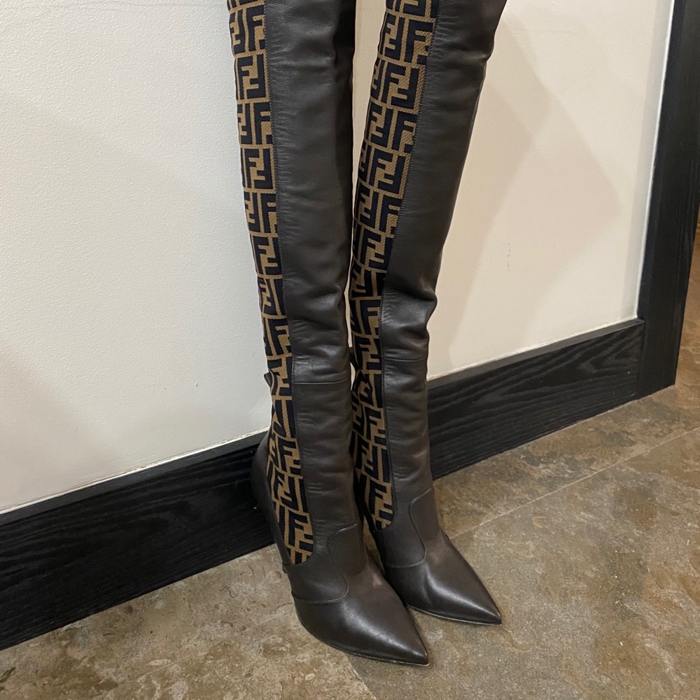 Fendi boots 39